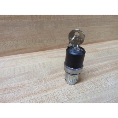 Siemens 3SU1050-5PF11-0AA0 2-Pos. Keyed Switch - New No Box