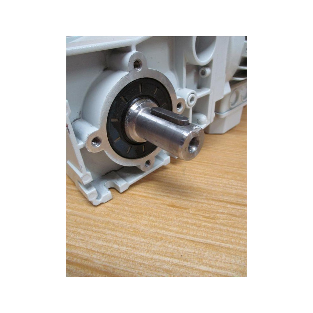 Lenze MDEMAXX063-32 Gear Motor MDEMAXX06332 - Used