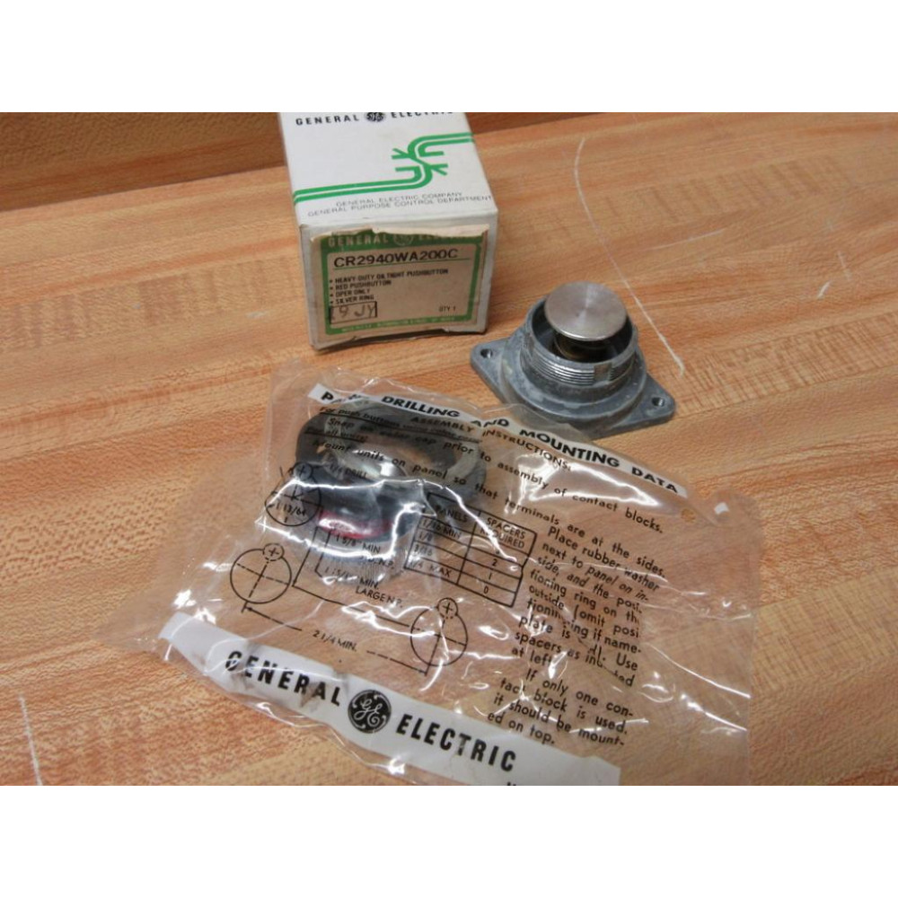 General Electric CR2940WA200C Oiltight Pushbutton GE