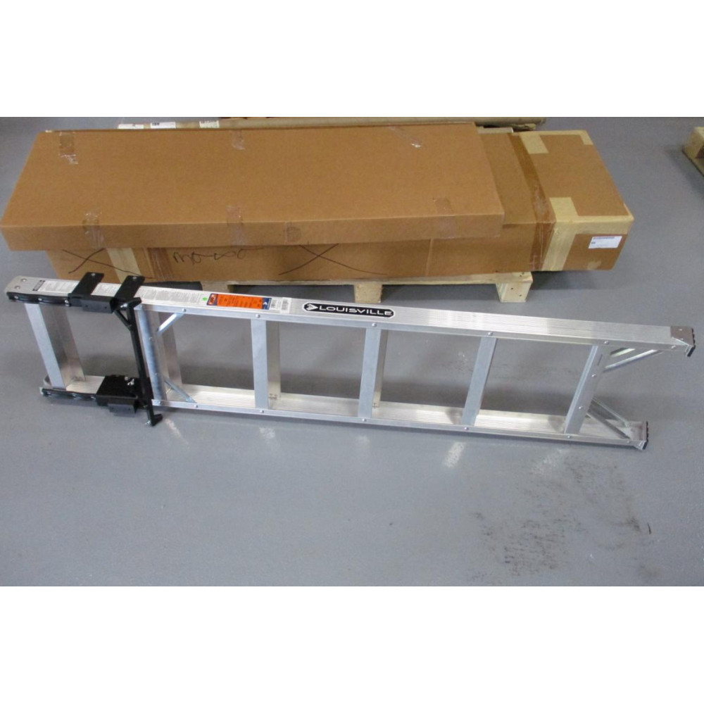 Louisville AH1006 6' Shelf Ladder