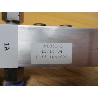 RWE93183 Pneumatic Connector Chipped - Used