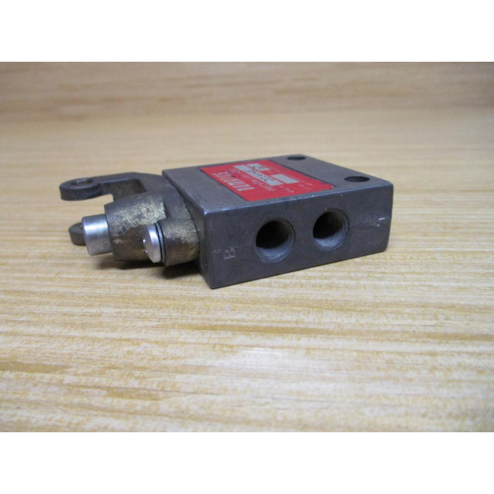 Numatics OCLA4-2 Precision Limit Valve 0CLA4-2 WO Roller Lever - New No Box