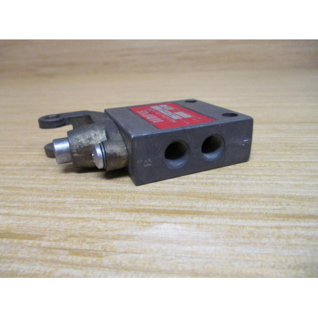 Numatics OCLA4-2 Precision Limit Valve 0CLA4-2 WO Roller Lever - New No Box