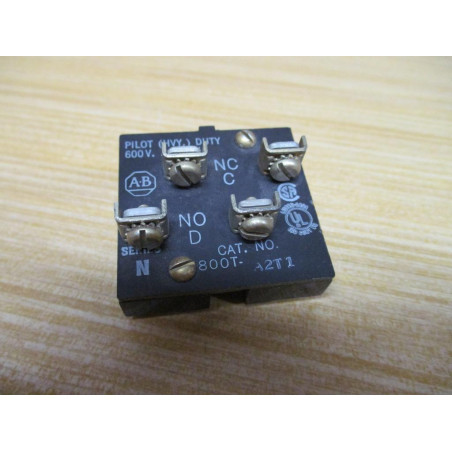 Allen Bradley 800T-A2T1 Push Button 800TA2T1 Contact Only - Used