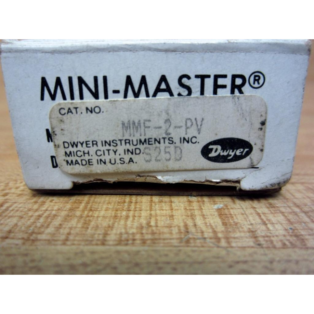 Dwyer MMF-2-PV Mini-Master Flowmeter MMF2PV
