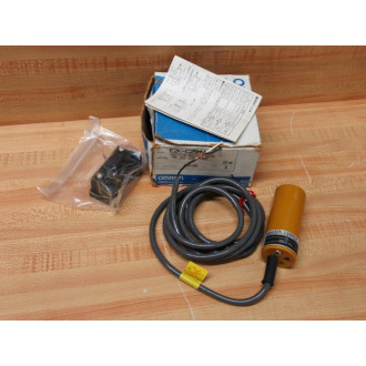Omron E2K-C25MY2 Capacitive Proximity Switch E2KC25MY2