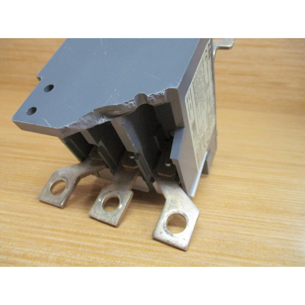 ABB TA200DU-200 Thermal Overload Relay 1SAZ421201R1006 Damaged External Mount - Used