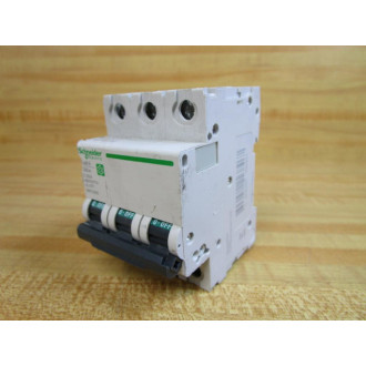 Schneider Eletric M9F22363 Square D 63A Breaker Merlin Gerin Chipped - Used