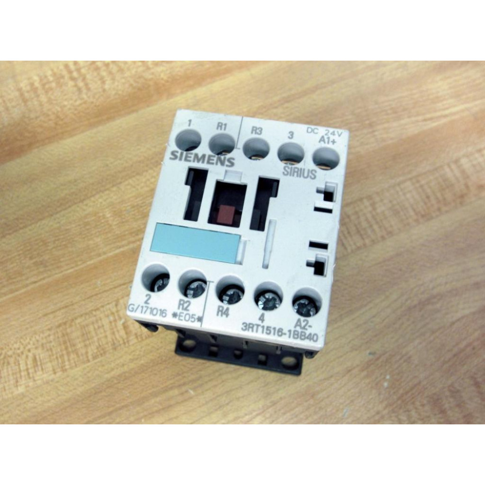 Siemens 3RT1516-1BB40 Contactor 3RT15161BB40 - Used