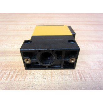Omron E3B2-D2M4-US-N Photoelectric Switch E3B2D2M4USN - New No Box