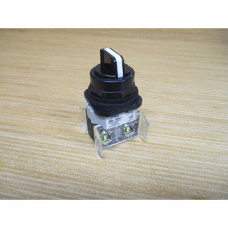 Allen Bradley 800H-JR2KE7 Selector Switch W800T-XD2, 800T-XA - New No Box