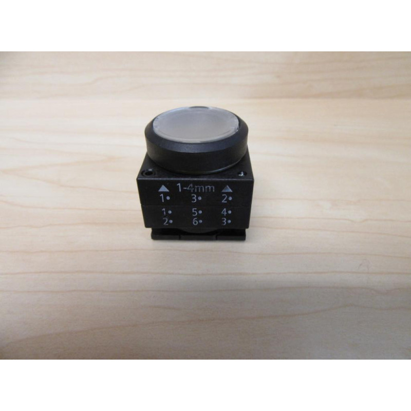Siemens 3SB3 001-0AA71 Clear 3SB30010AA71 wBase - New No Box