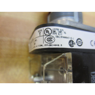 Allen Bradley 800T-FXQ10RA1 Push Button w800T-XA1 & 800T-N330