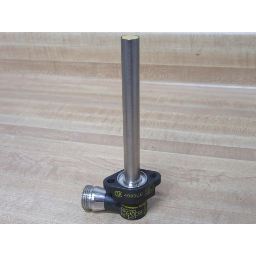 Turck Bi2-CRS1159-ADZ30X2-B1131S34 Sensor 4274493 - New No Box Turck Bi2-CRS1159-ADZ30X2-B1131S34 Sensor 4274493 - New No Box