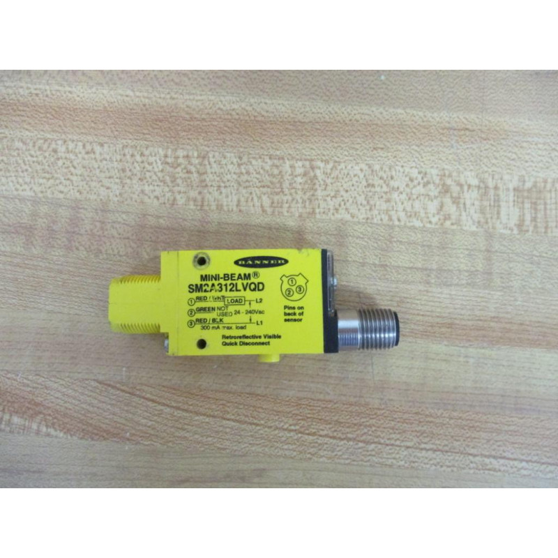 Banner SM2A312LVQD Sensor 26845 - Used