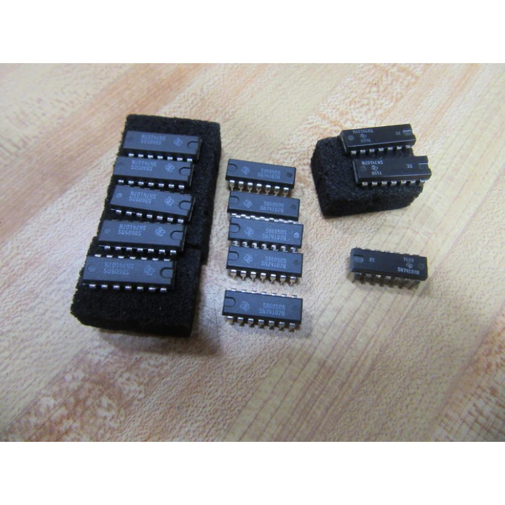 Texas Instruments SN74107N Integrated Circuit (Pack of 13) - New No Box