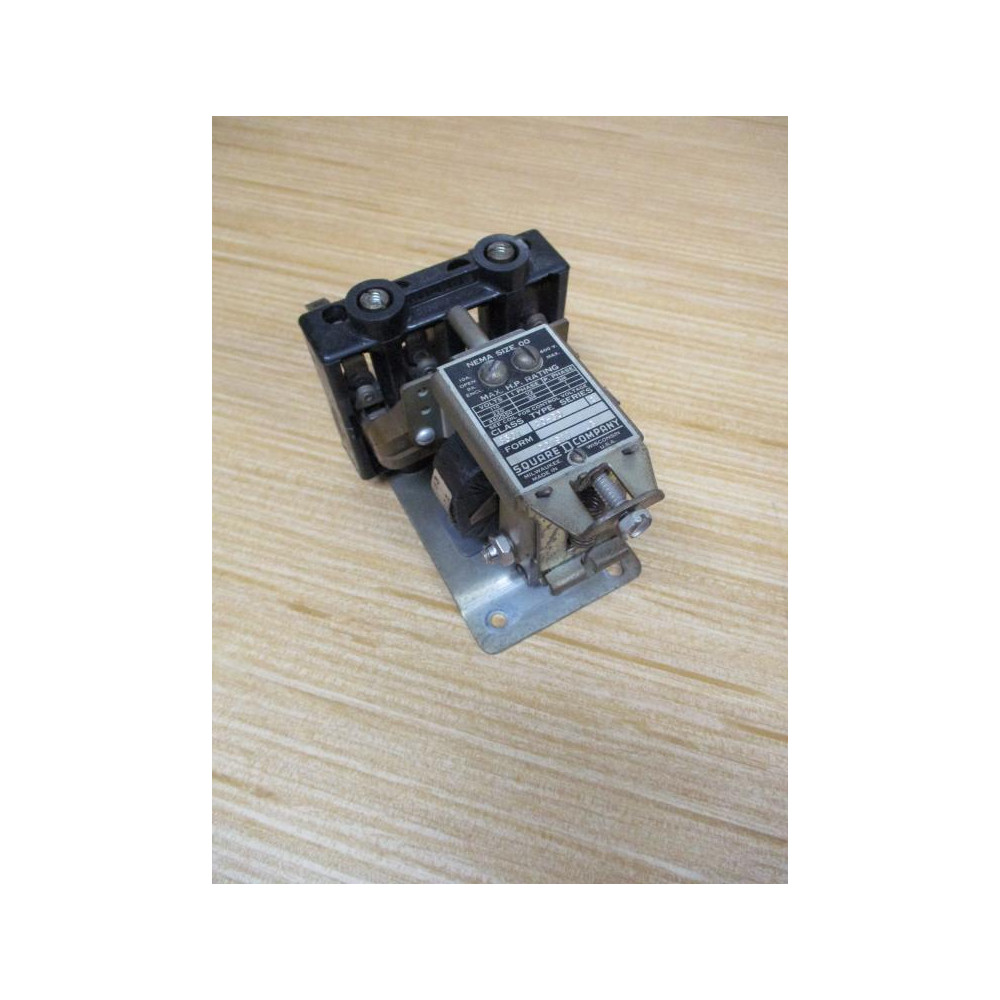 Square D 8501-A0-30 Machine Tool Relay 8501-AO-30 110-115V Coil - Used
