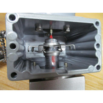 Custom Control Sensors 646GZE1-7011 CSS Dual-Snap Pressure Switch - New No Box