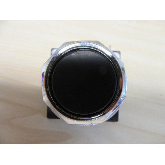 General Electric CR104PBG10B1 Push Button  GE wCR104PXC1 - New No Box