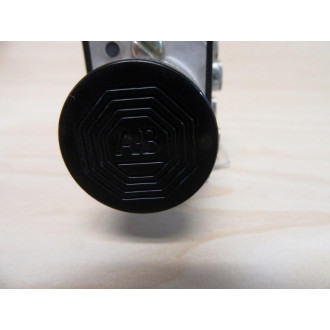 Allen Bradley 800H-AK2 Push Button Switch WO Trim Collar
