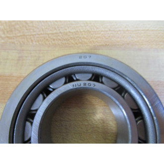 NTN Bearing NU207 Cylindrical Roller Bearing 207