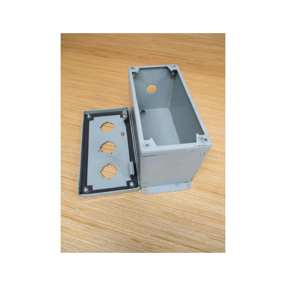 Hoffman E-3 PBX Three Pushbutton Enclosure E3PBX Gray - Used