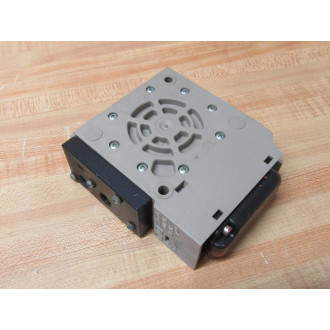 Samson 6112-058517.00 Converter 611205851700 Cracked Casing - Used