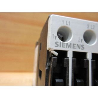 Siemens 3RT1023-1BB40 Contactor 3RT1023-1B..0 Cracked, WOut Auxiliary - Used