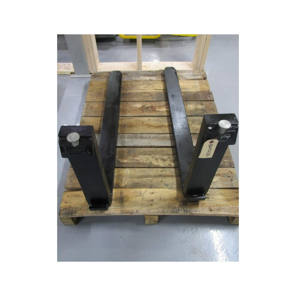 Cascade B2E42SD Forklift Fork Set EA 001 - New No Box