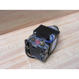 General Electric CR104PLG32G GE Push Button Indicating Light WN.O.N.C. Contacts