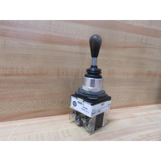 Allen Bradley 800T-T3Q7 Toggle Switch 800TT3Q7 W800T-XA  800T-XD2 - Used