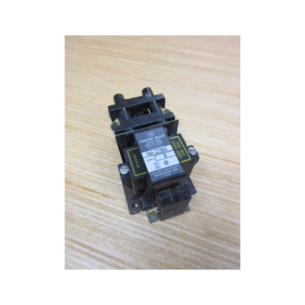 Allen Bradley 700-C220A4 Control Relay 700C220A4 - New No Box Allen Bradley 700-C220A4 Control Relay 700C220A4 - New No Box