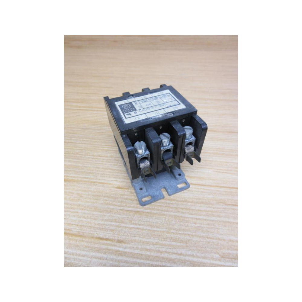 General Electric CR353FF3BA1 GE Contactor - Used General Electric CR353FF3BA1 GE Contactor - Used