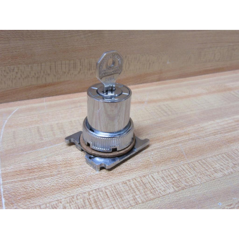 Cutler Hammer 10250-T15227 Eaton Key Operated Selector Switch 10250T15227 Cam 3