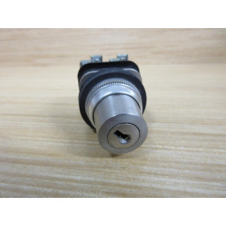 Allen Bradley 800T-J52B3 Keyed Selector Switch 800TJ52B3 W Key, (2)800T-XA