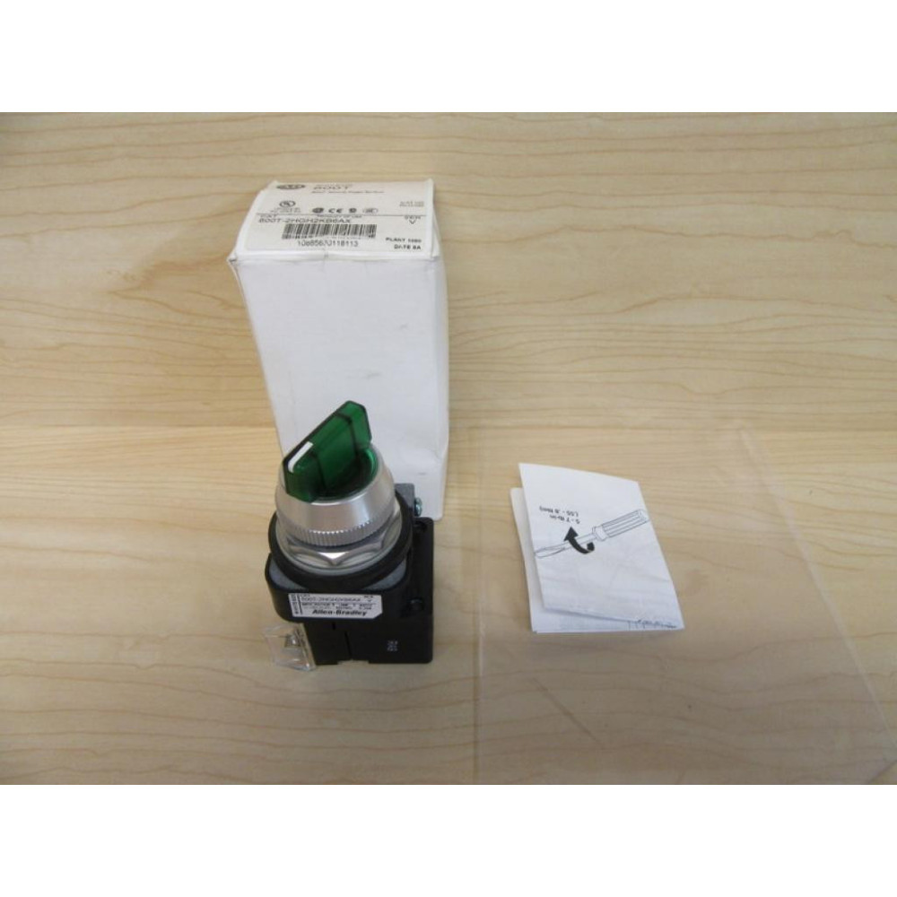 Allen Bradley 800T-2HGH2KB6AX Green Selector Switch
