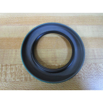 Chicago Rawhide 19359 SKF Oil Seal CR 19359