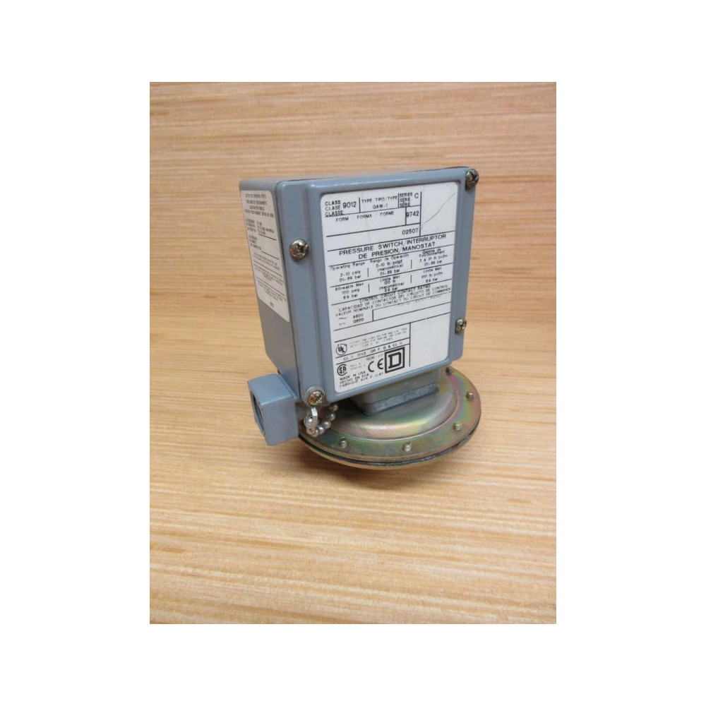 Square D 9012 GAW-1 Pressure Switch - New No Box Square D 9012 GAW-1 Pressure Switch - New No Box