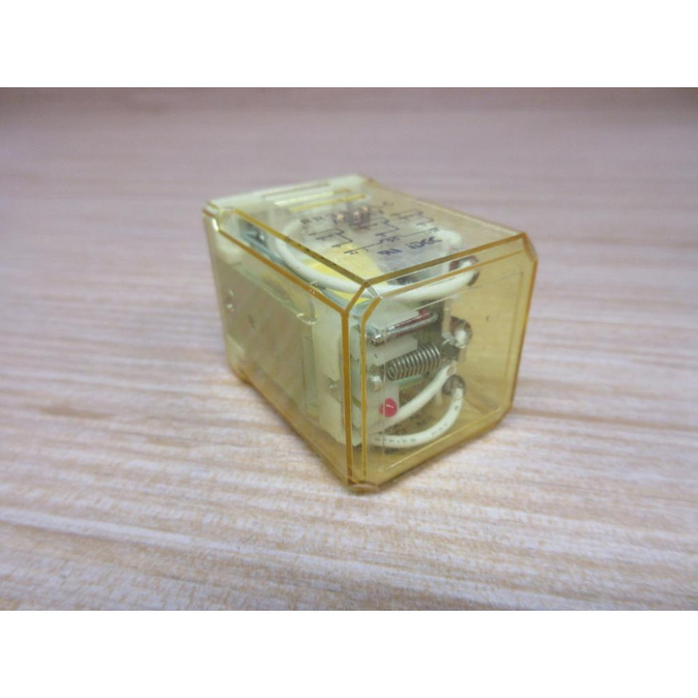 IDEC RR3B-ULC-AC24V Relay RR3BULCAC24V - New No Box IDEC RR3B-ULC-AC24V Relay RR3BULCAC24V - New No Box