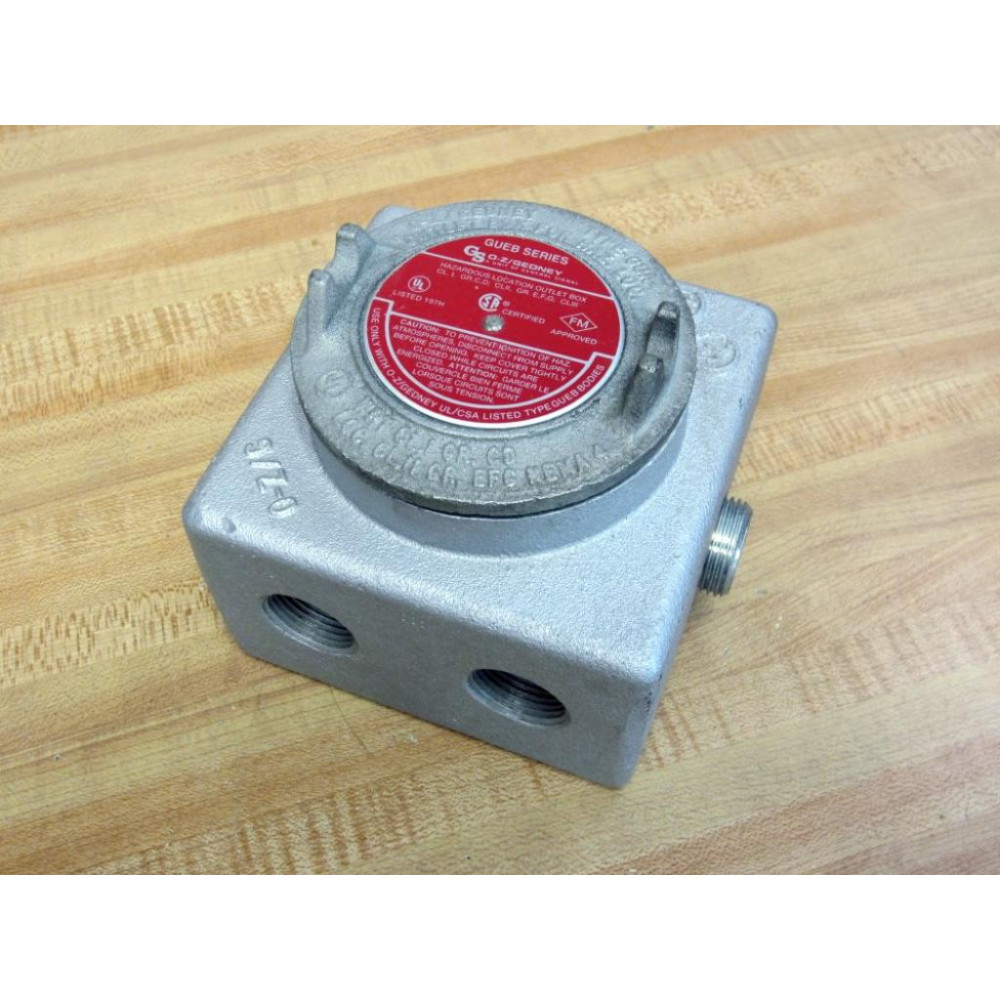 0ZGedney GUEB7-75A Type GUA Outlet Box 34" - New No Box 0ZGedney GUEB7-75A Type GUA Outlet Box 34" - New No Box