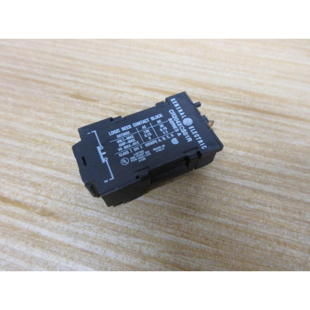 General Electric CR204XCS01R GE Logic Reed Contact Block - New No Box General Electric CR204XCS01R GE Logic Reed Contact Block - New No Box