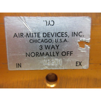 Air-Mite V3301 Palm Button Valve - Used