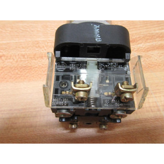 Allen Bradley 800T-PA16D1 Illum. Push Button 800TPA16D1