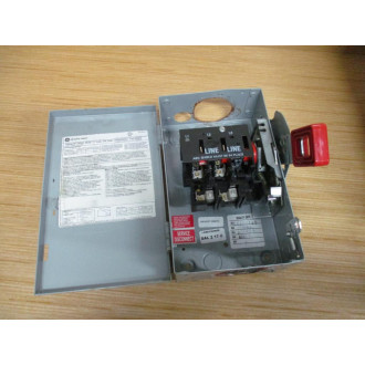 General Electric TH3221 Enclosed Safety Switch - Used