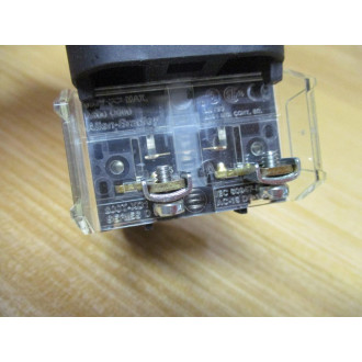 Allen Bradley 800T-QAH2BD1 Push Button Switch
