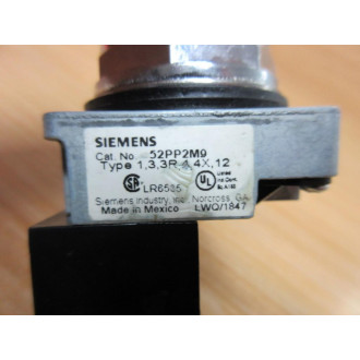 Siemens 52PP2M9 Illum. PushPull Button W52AAIM4, WO Amber Lens - New No Box