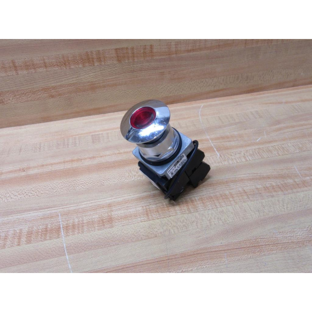 Siemens 52PP3G3U PushPull Momentary Switch Red - New No Box Siemens 52PP3G3U PushPull Momentary Switch Red - New No Box