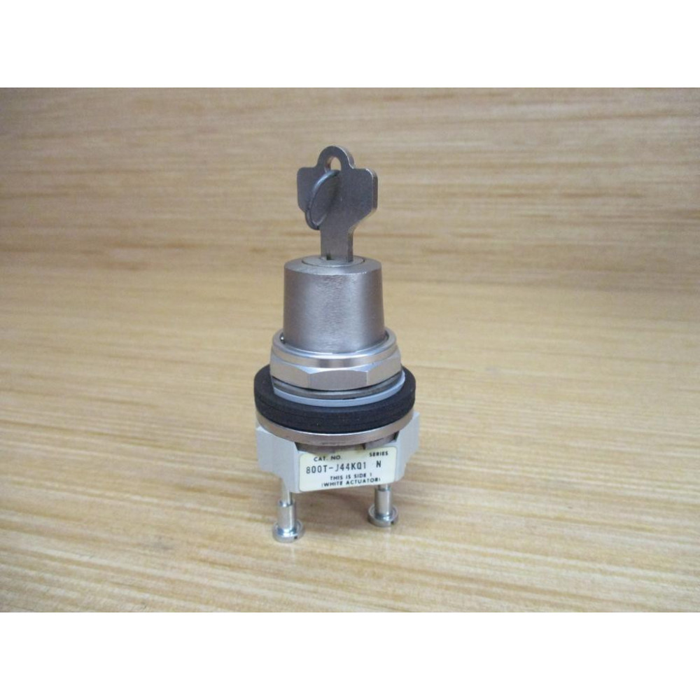 Allen Bradley 800T-J44KQ1 Keyed Selector Switch 800TJ44KQ1 - New No Box