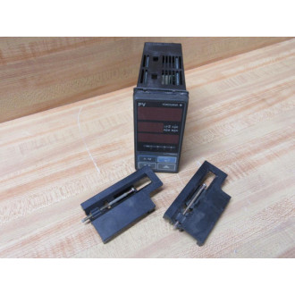 Yokogawa UT520-08 Digital Indicating Controller UT52008 - Used