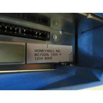 Honeywell BC7000L 1000 Burner Control System BC7000L-1000 WO Cover - Used